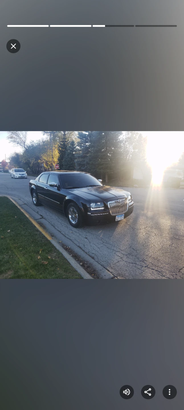Black Chrysler 300 Sedan - photo 3