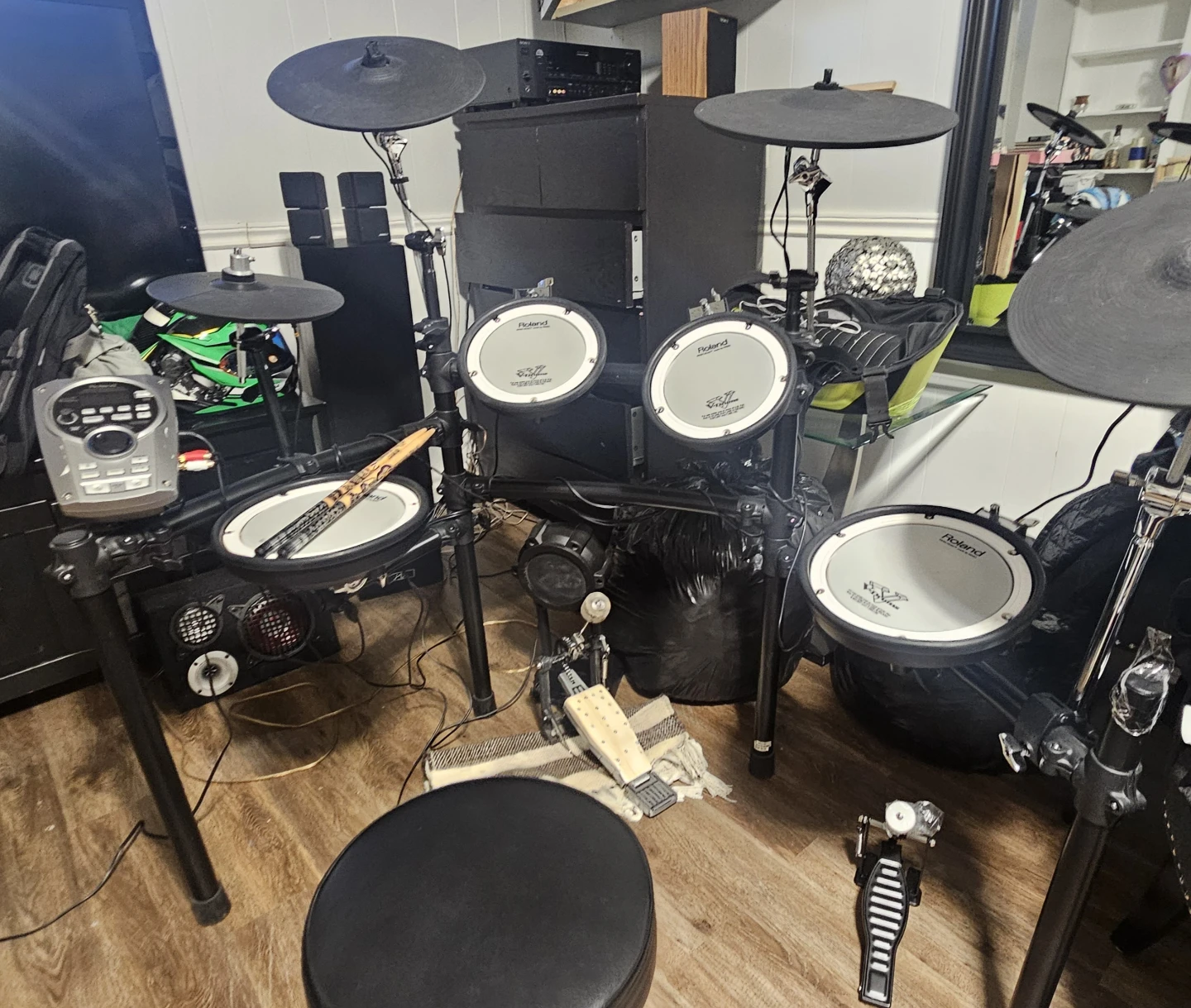 15 Roland V-Drums Electronic Drum Kit