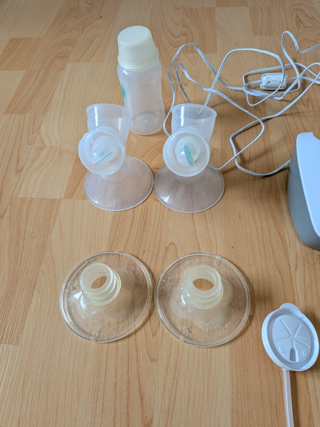 Evenflo Advanced Double Electric Breast Pump - Closed System - photo 2