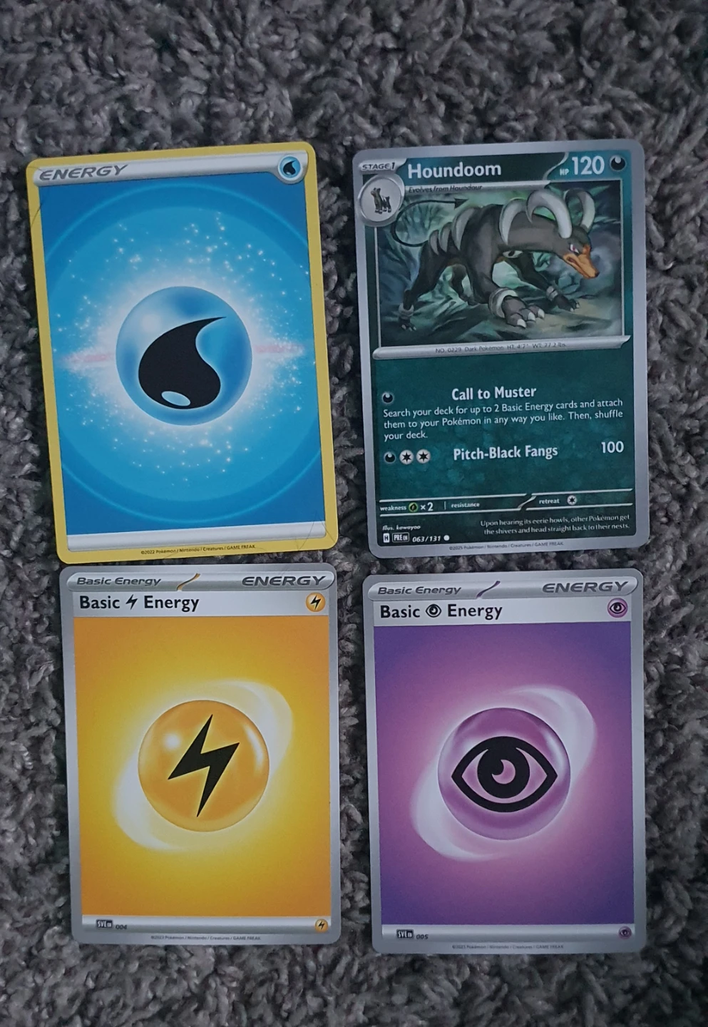 Pokemon Cards: Houndoom & Basic Energy Cards