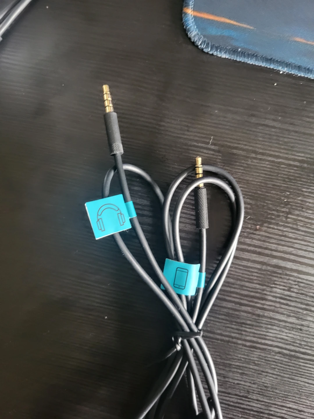 Logitech AUX Cable with Microphone (Headphones/Phone) - photo 2