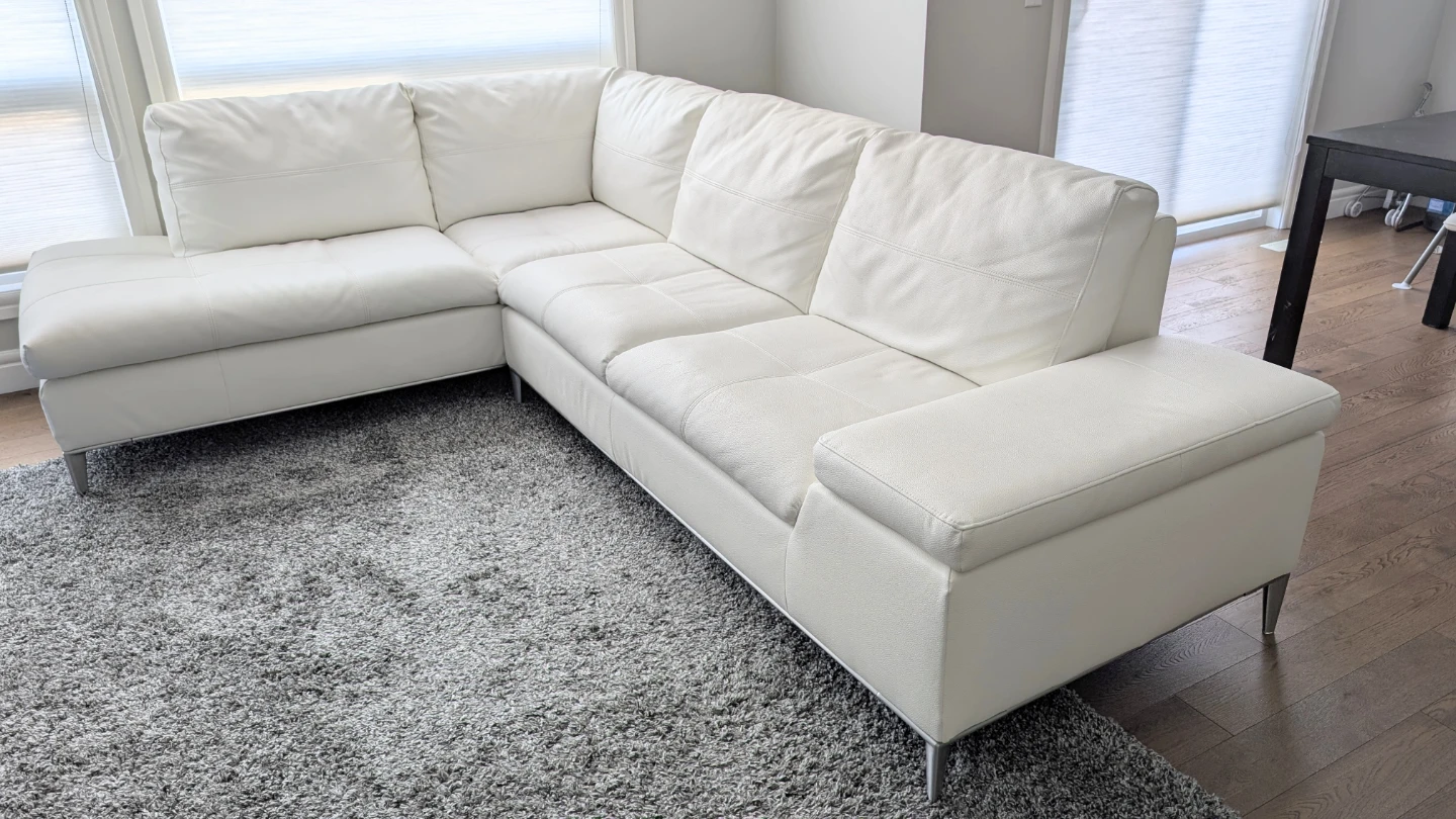 Like-new White Sectional Sofa with Storage - photo 4