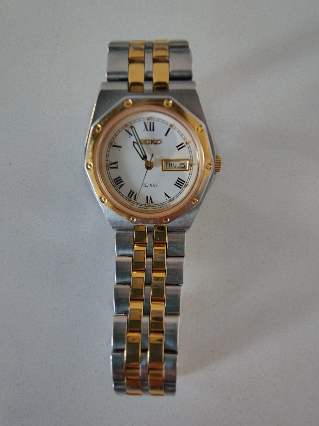 Vintage Seiko SQ 100 - Two-Tone Octagonal Bezel - photo 3