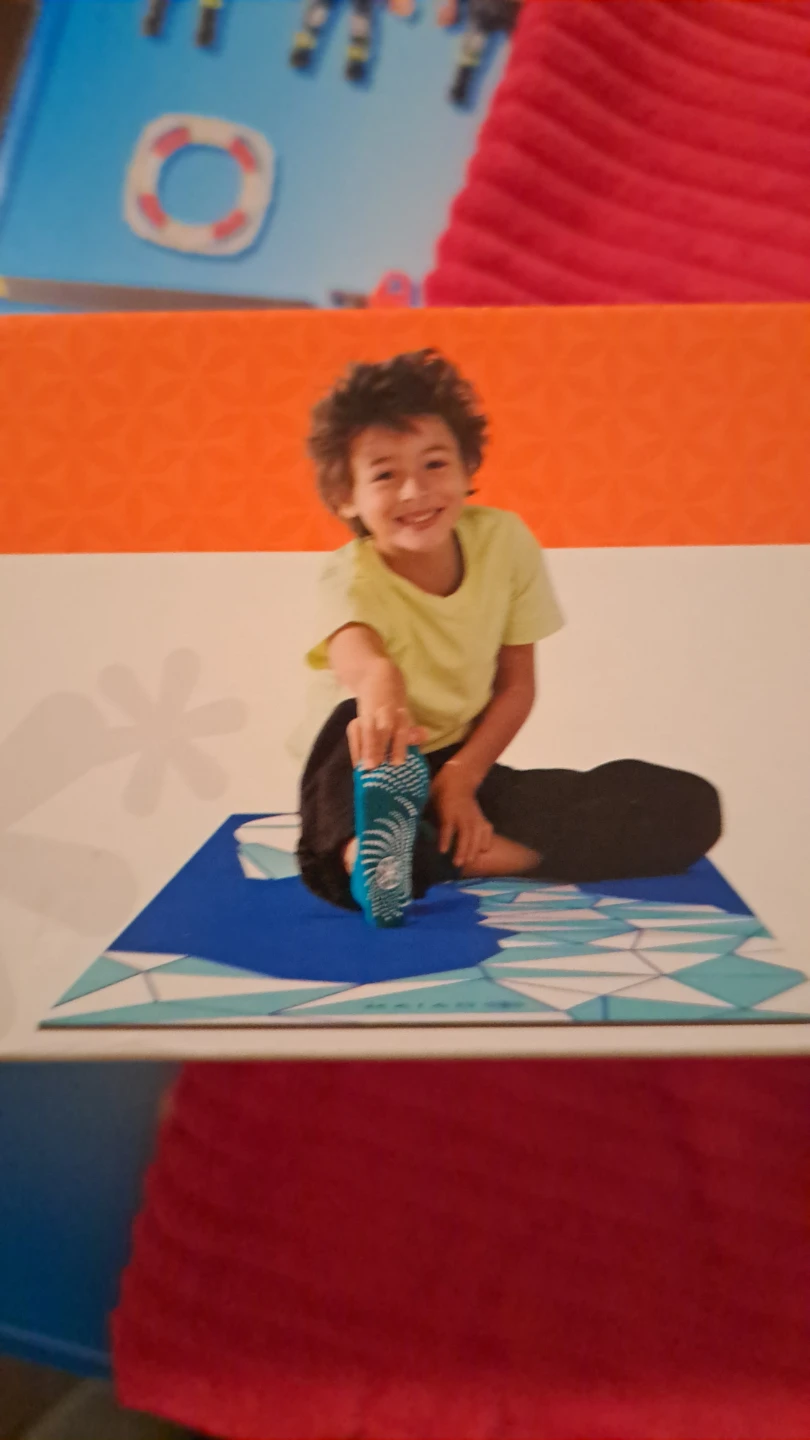 Kids Yoga Mat Beginners Kit - photo 2