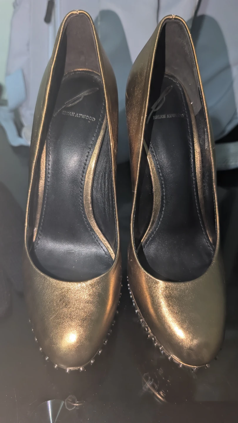 Price is flexible!!!, Brian Atwood Gold Studded Pumps - photo 2