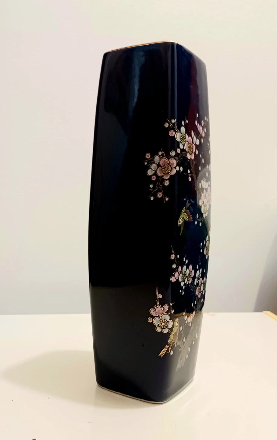 Vtg Handpainted Chinoiserie Cherry Blossoms & Sparrows Vase - photo 2