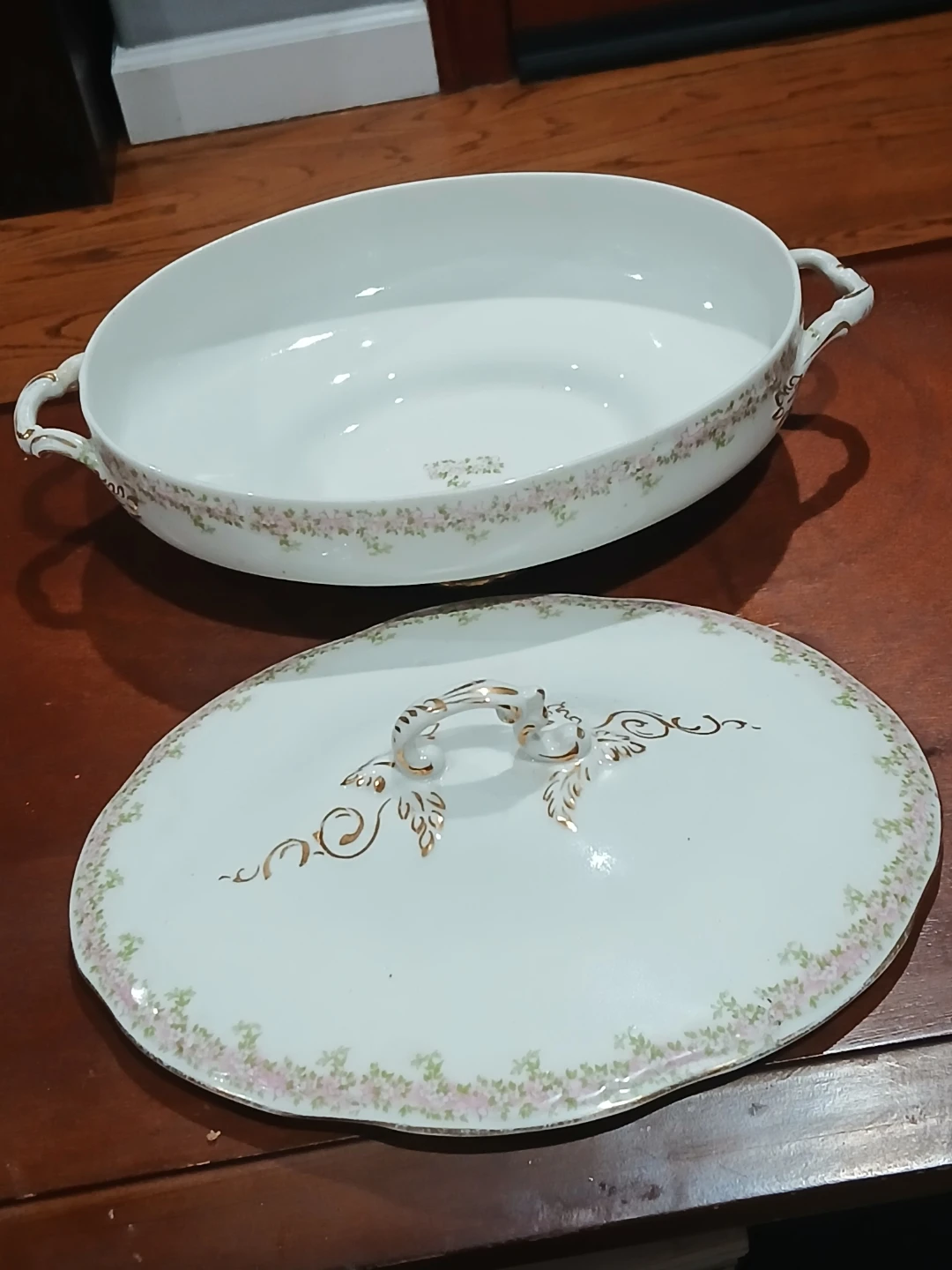 Vintage Oval Tureen with Lid Floral Design - photo 2
