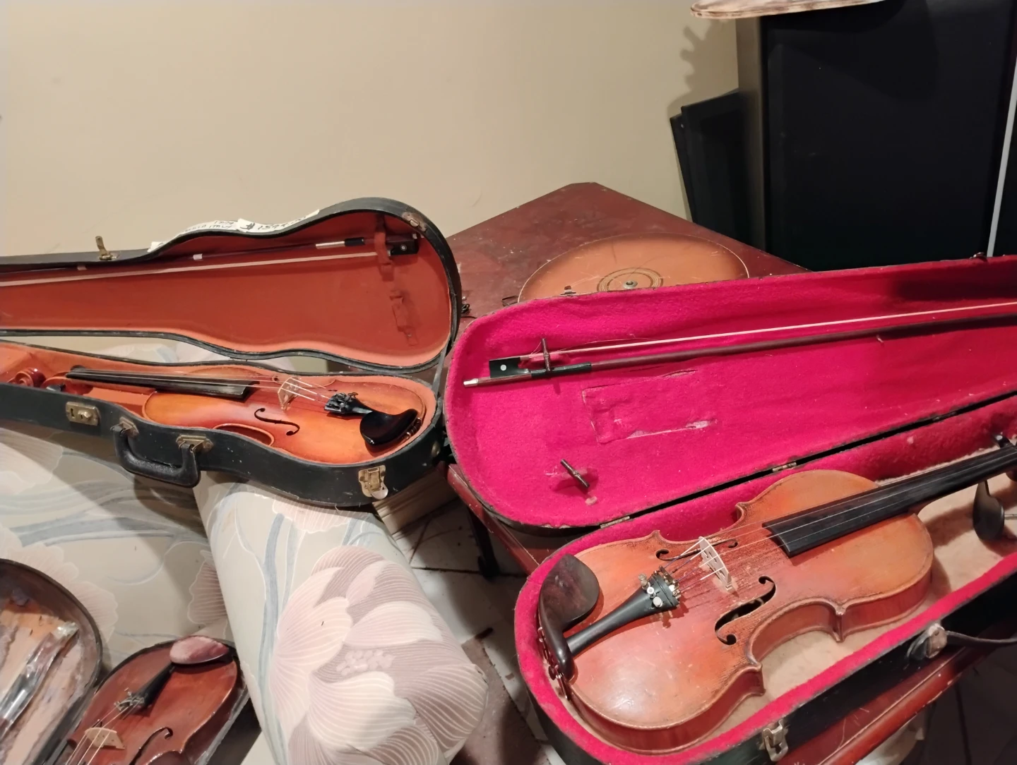 Set of 8 Violins and Cases - photo 5
