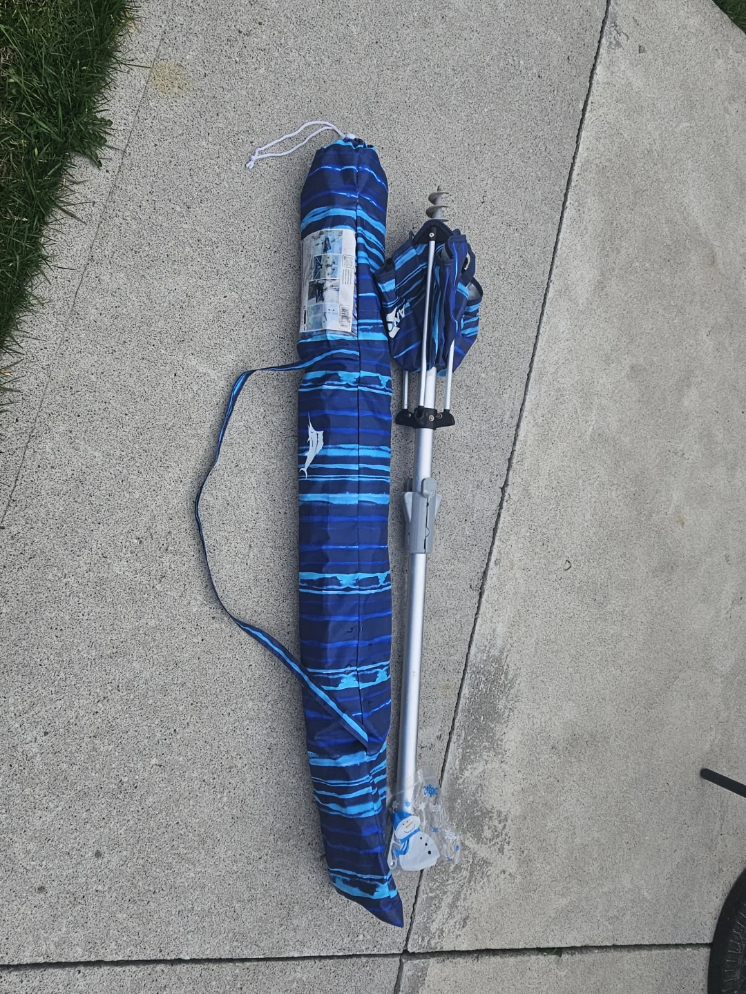Beach Umbrella with Carrying Case