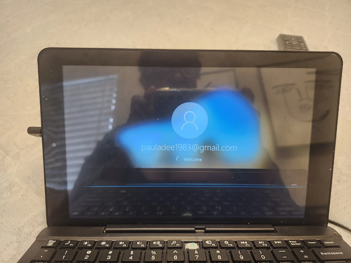 RCA 10 inch Tablet with Keyboard - photo 3