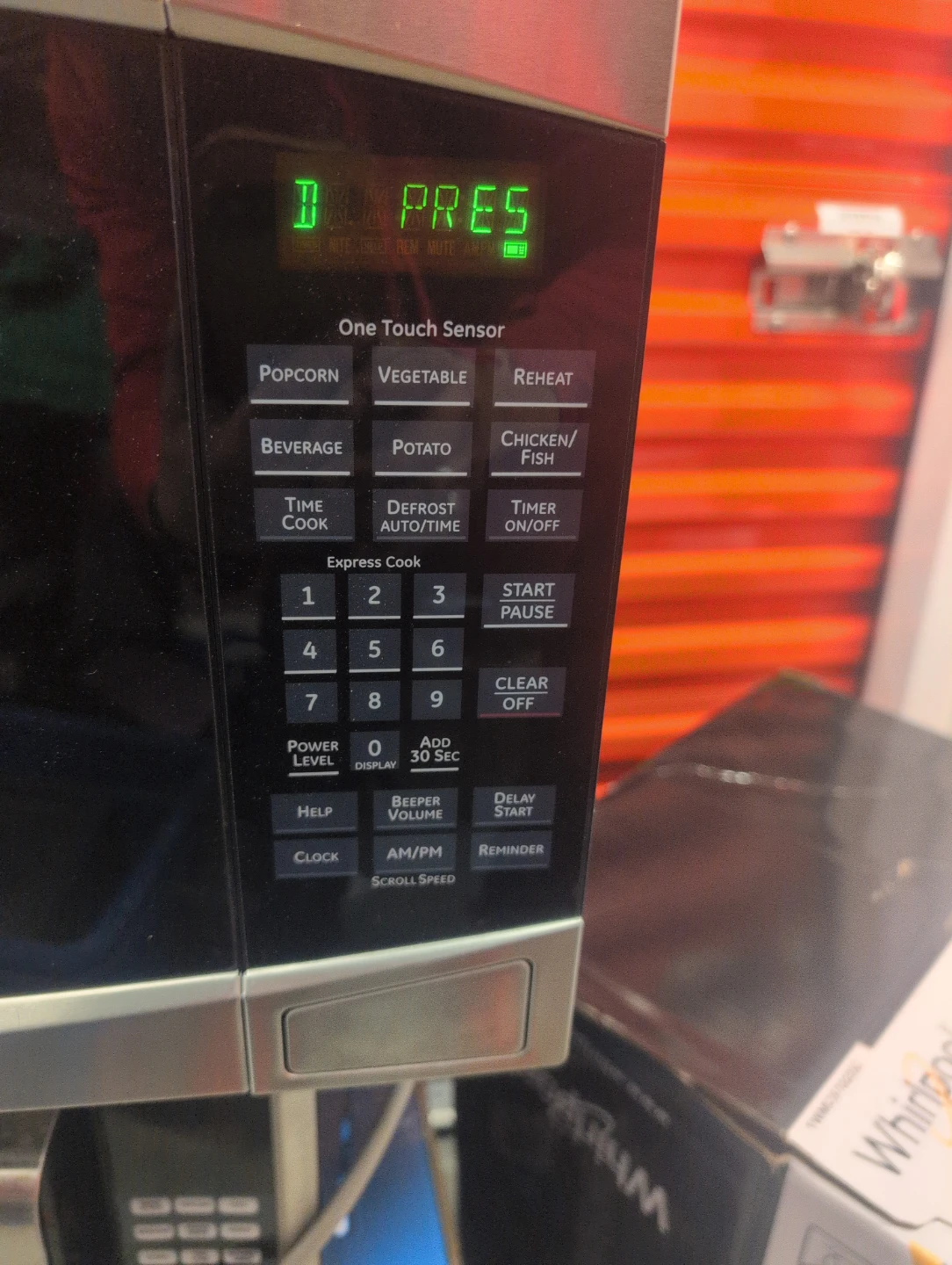 Whirlpool 1.6 Cu. Ft. Countertop Microwave - photo 2