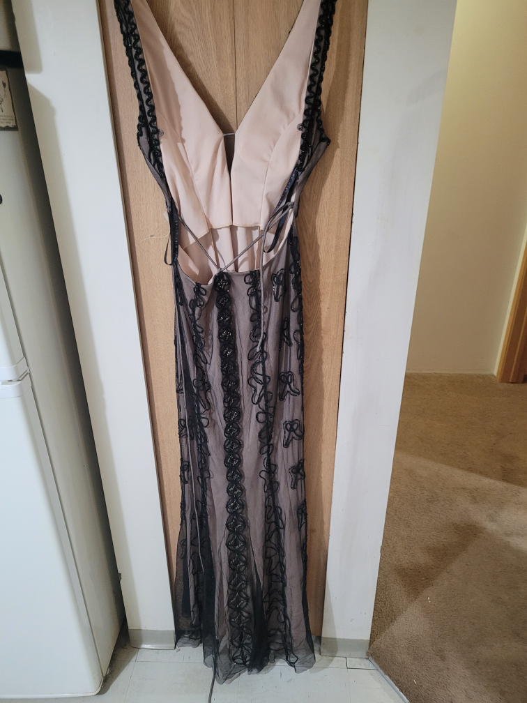 Black & Nude Beaded Gown Size 8 - photo 3