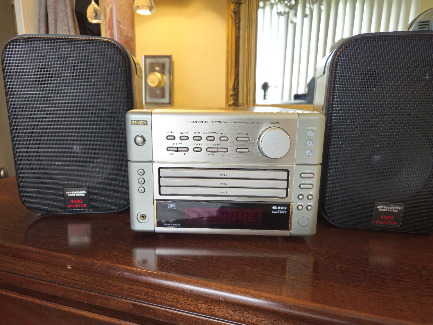 Denon UD-M5 Personal System with Pyramid 4080 Monitor Speakers - photo 2