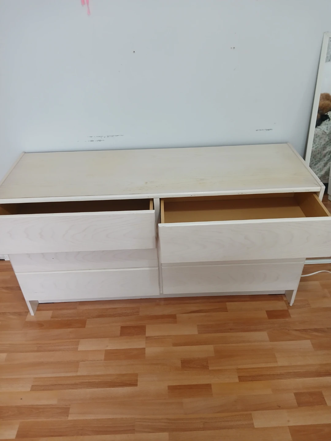 White 6-Drawer Dresser - photo 3