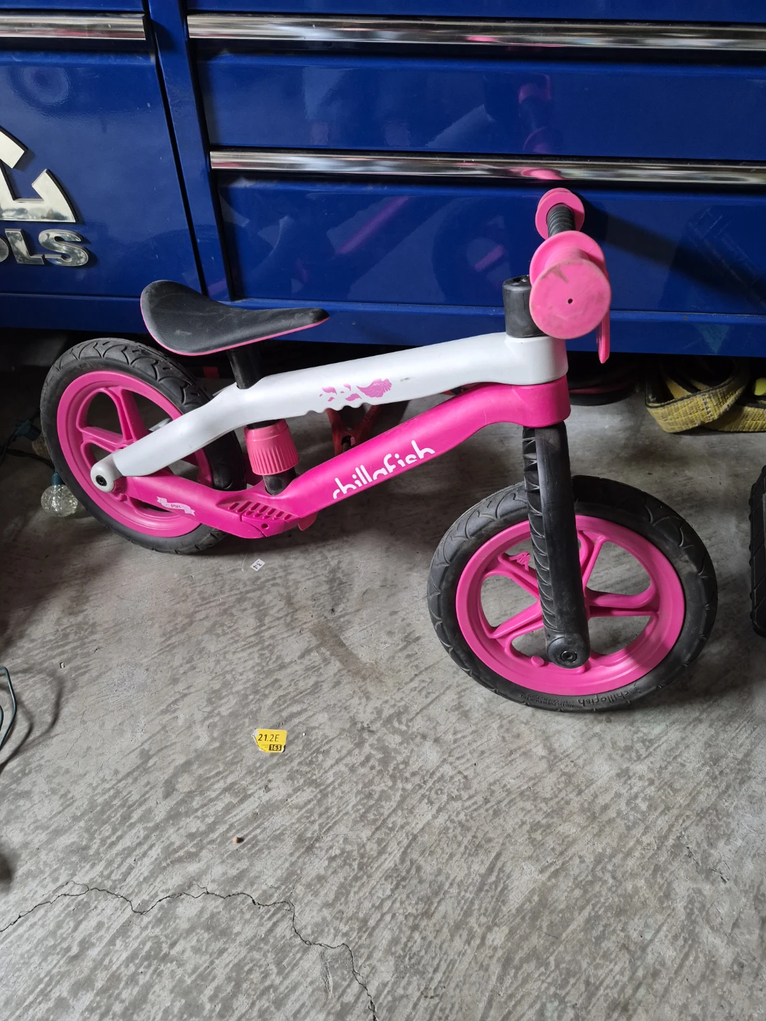Chillafish Balance Bike Pink