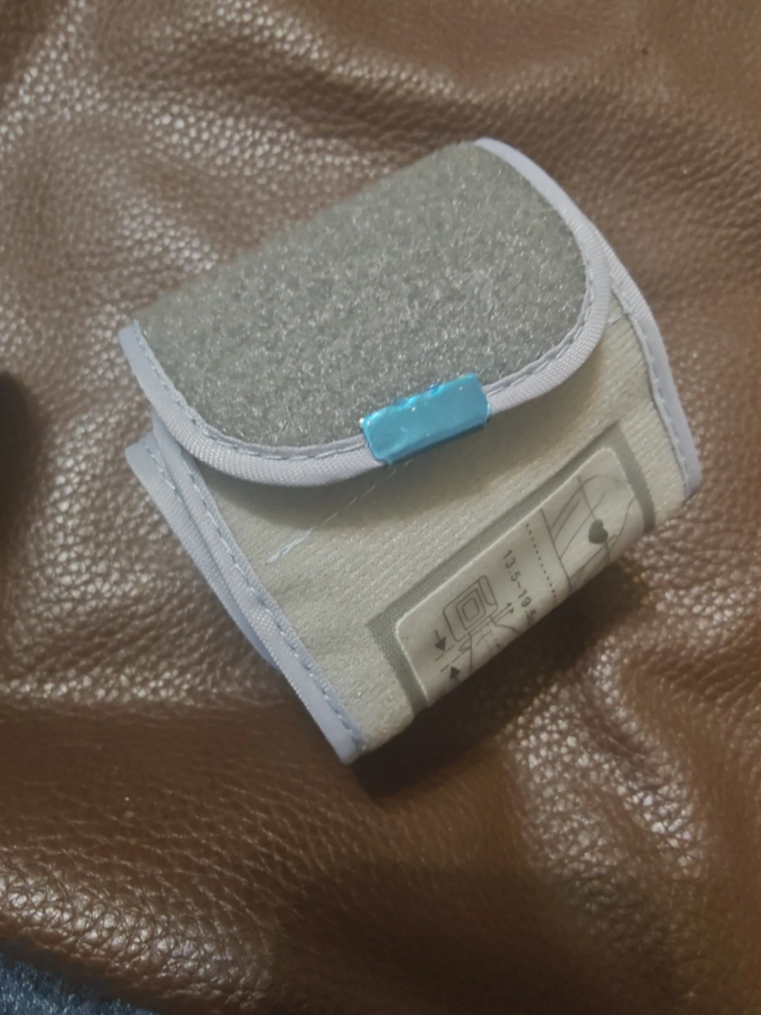 Wrist Blood Pressure Monitor CK-W118 with Case - photo 5