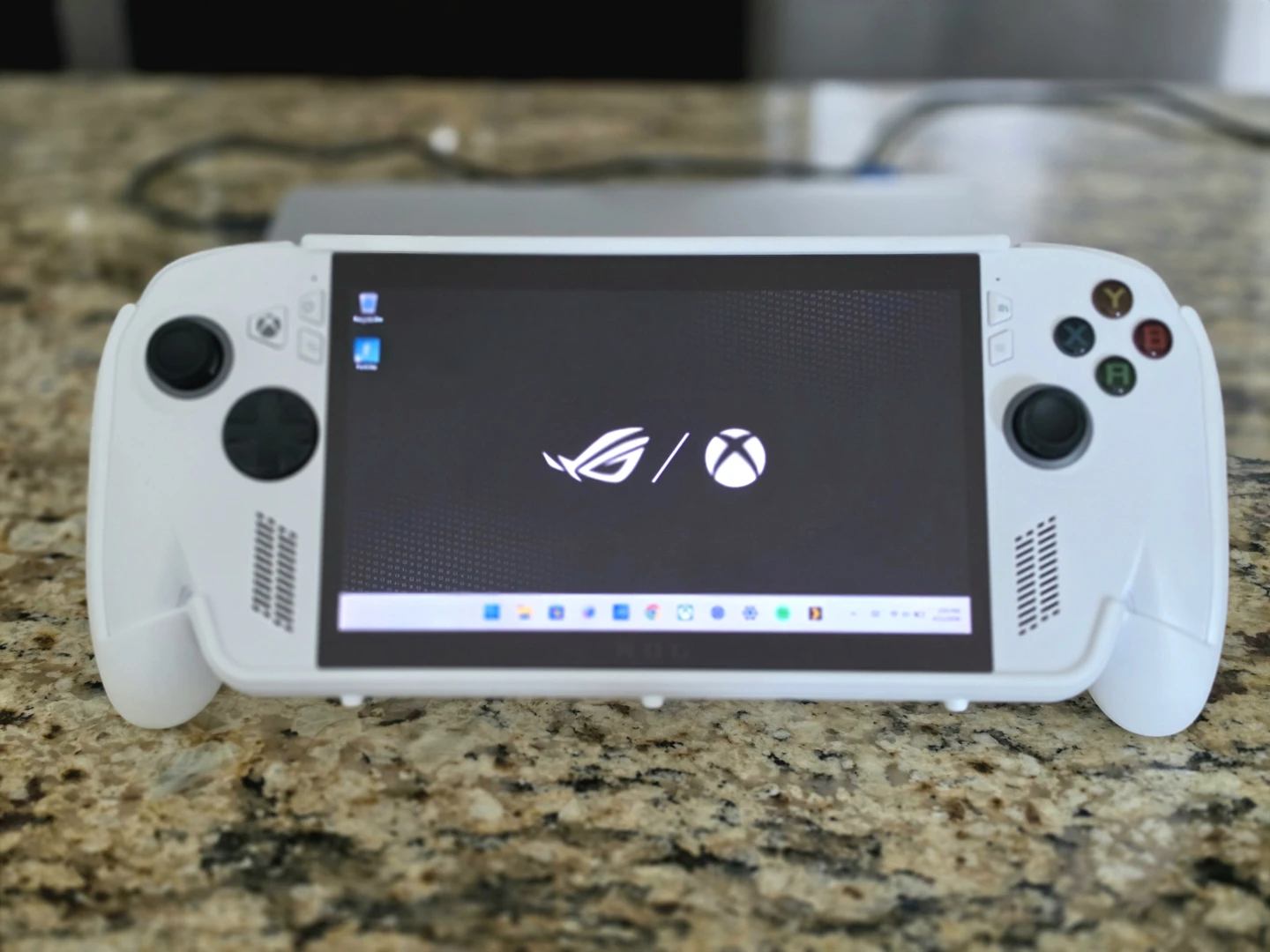 ASUS ROG Xbox Ally - Like New