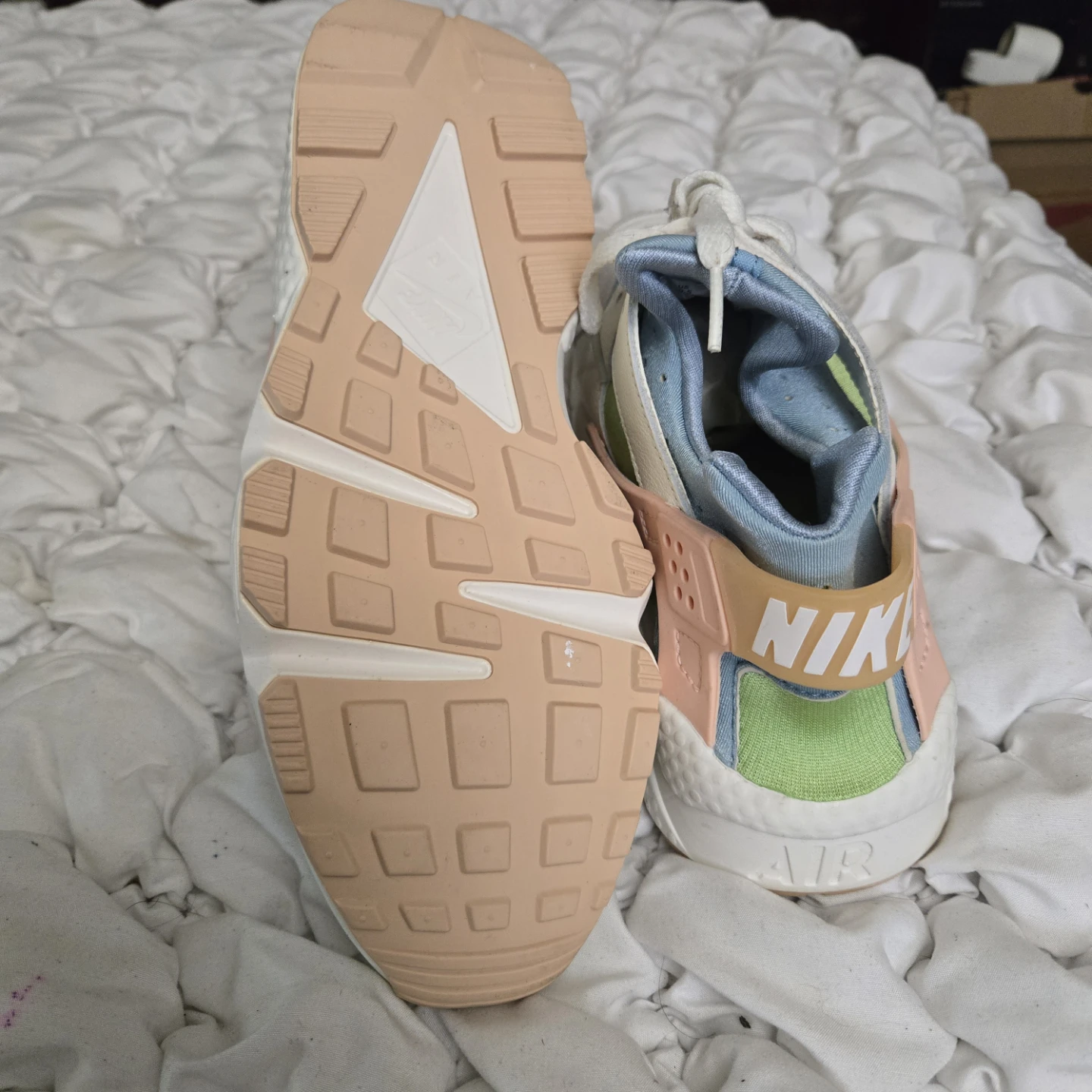 Nike Air Huarache Women's Sneakers - photo 5