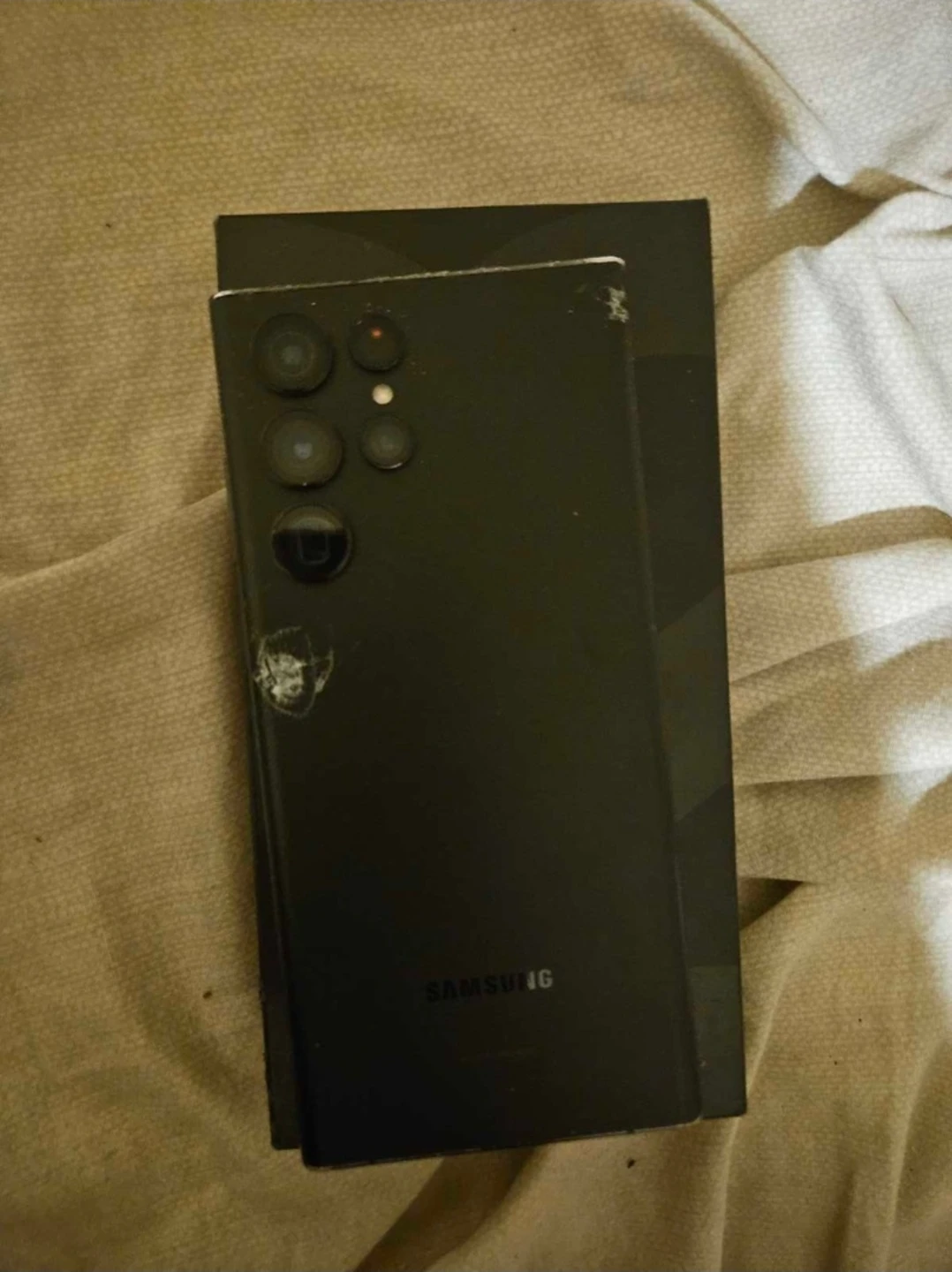 Samsung Galaxy S22 Ultra - photo 2