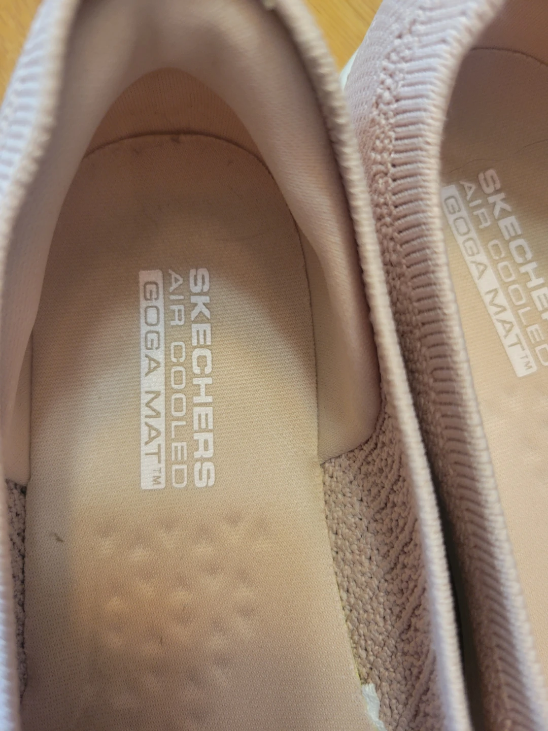 Skechers Women's Pink Knit Flower Ballet Flats - photo 2
