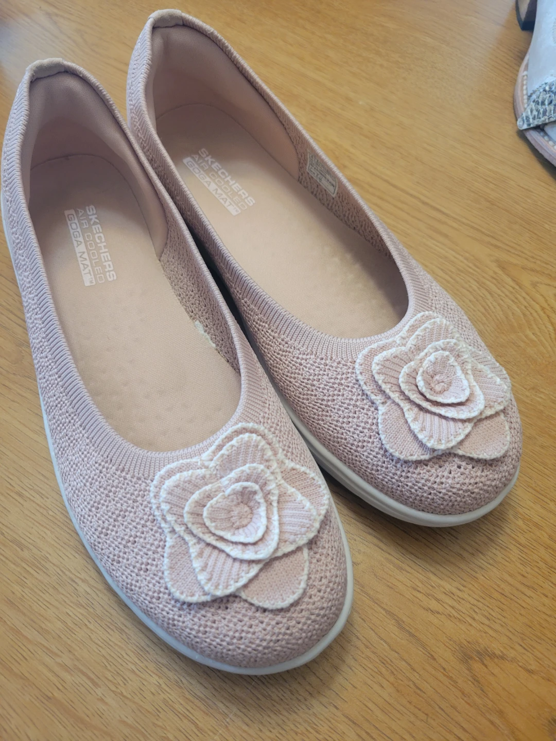 Skechers Women's Pink Knit Flower Ballet Flats - photo 3