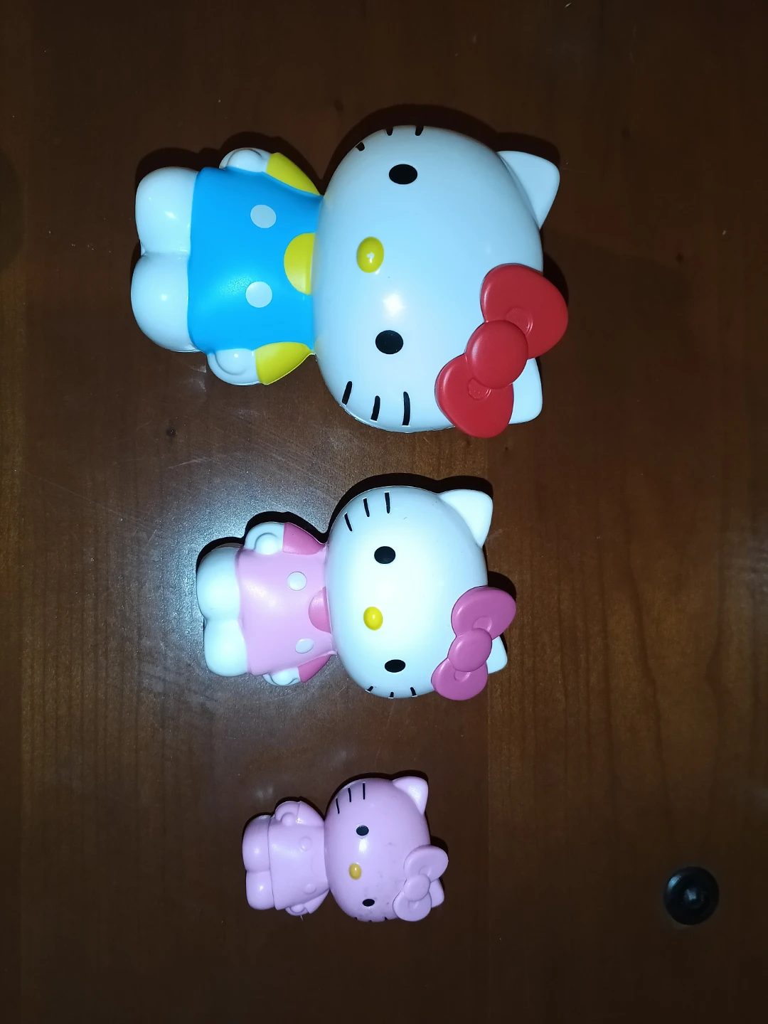 Hello Kitty Nesting Figures