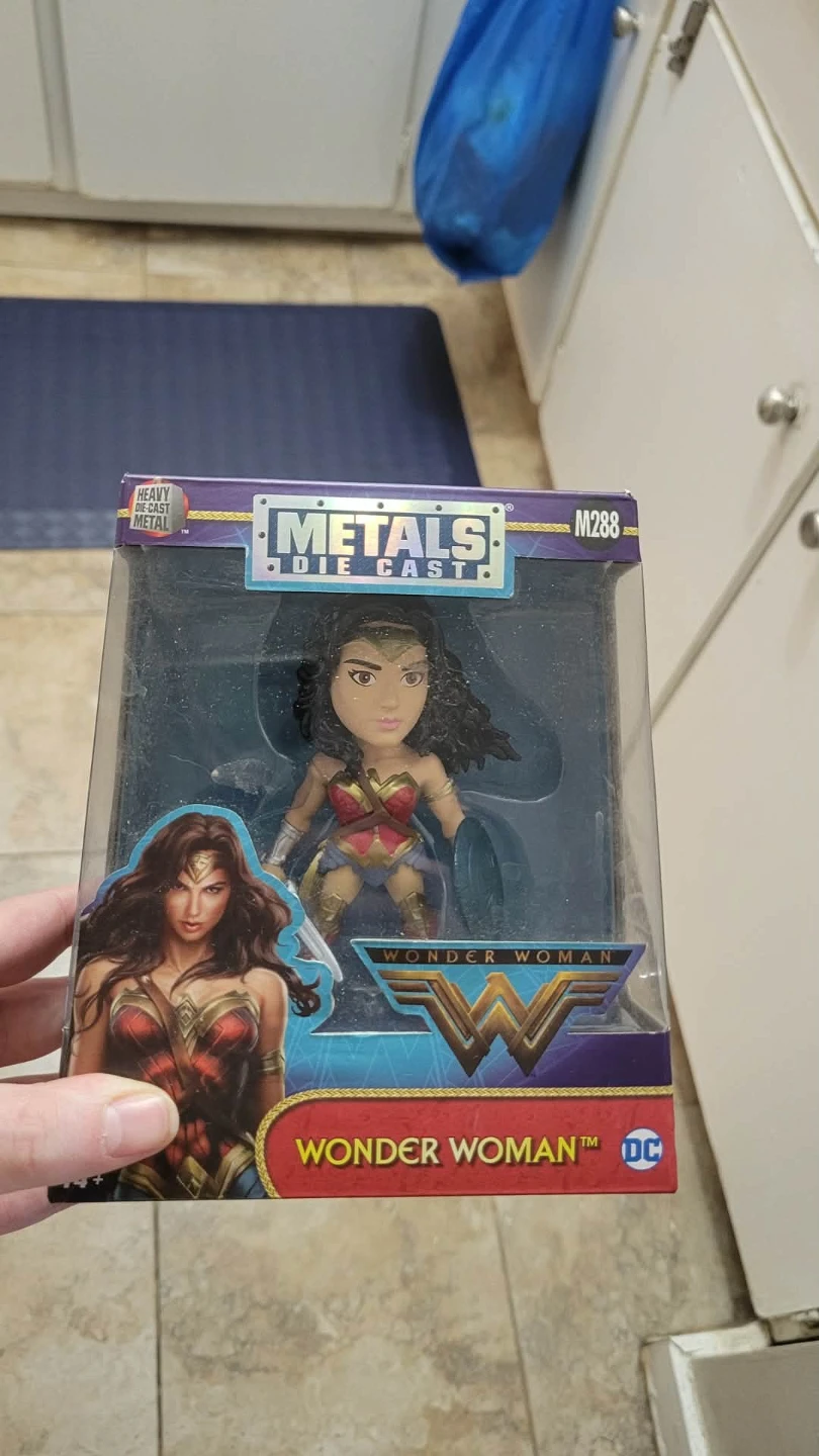 Wonder Woman Metals Die Cast M288 Figure