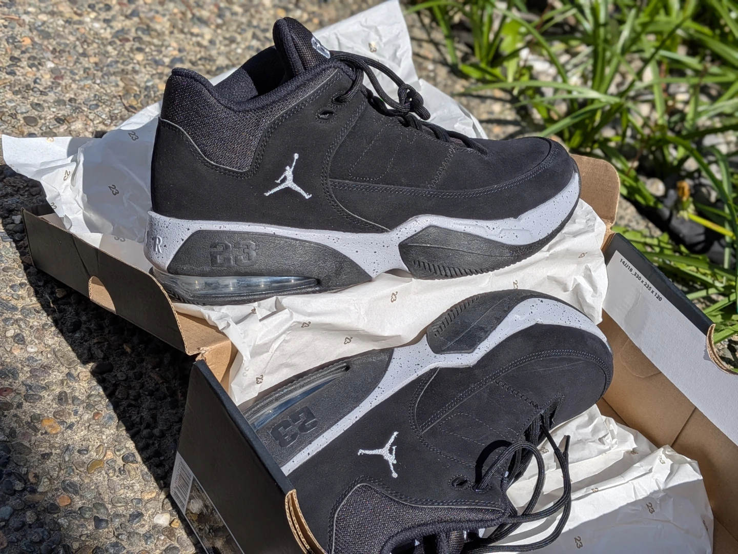 Air Jordan Max Aura 3 'Black Wolf Grey' Sneakers - photo 5