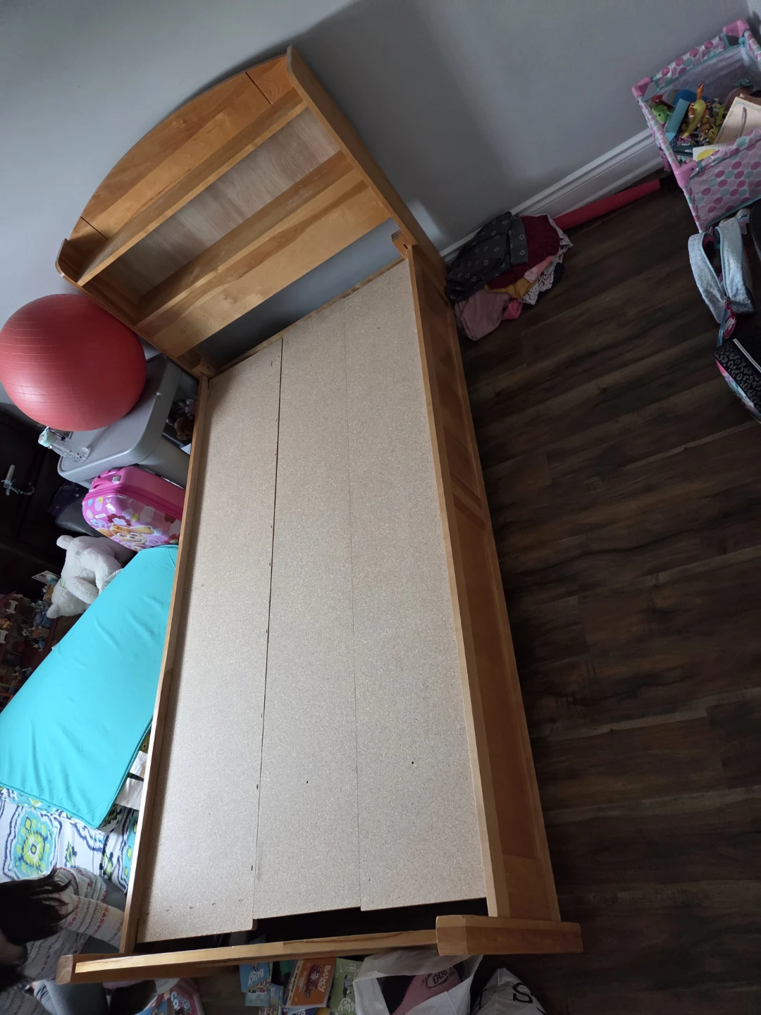 Single size wooden bed frame