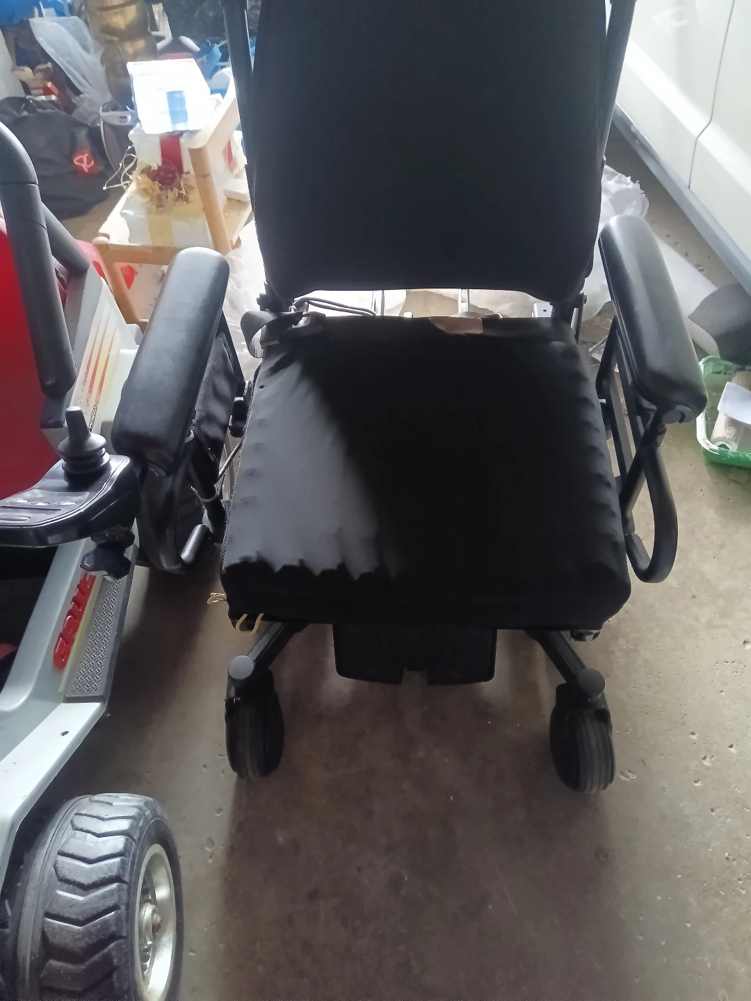 Quantum Power Wheelchair - photo 4