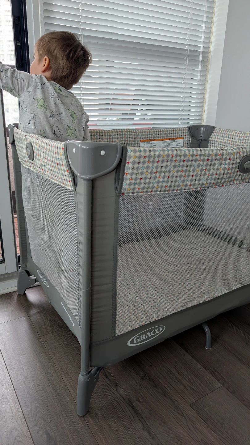 Graco Pack 'n Play Playard w Bassinet - photo 2