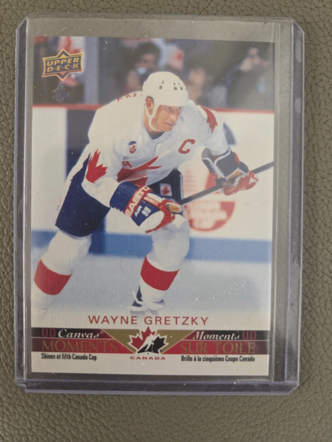 Wayne Gretzky Upper Deck Canvas Moments Card