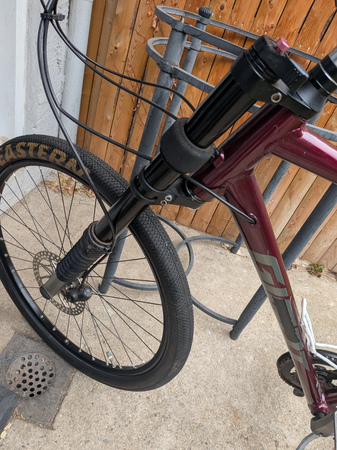 GAINT  hybrid commuter bike Bike w/ Cannondale lefty fork - photo 3