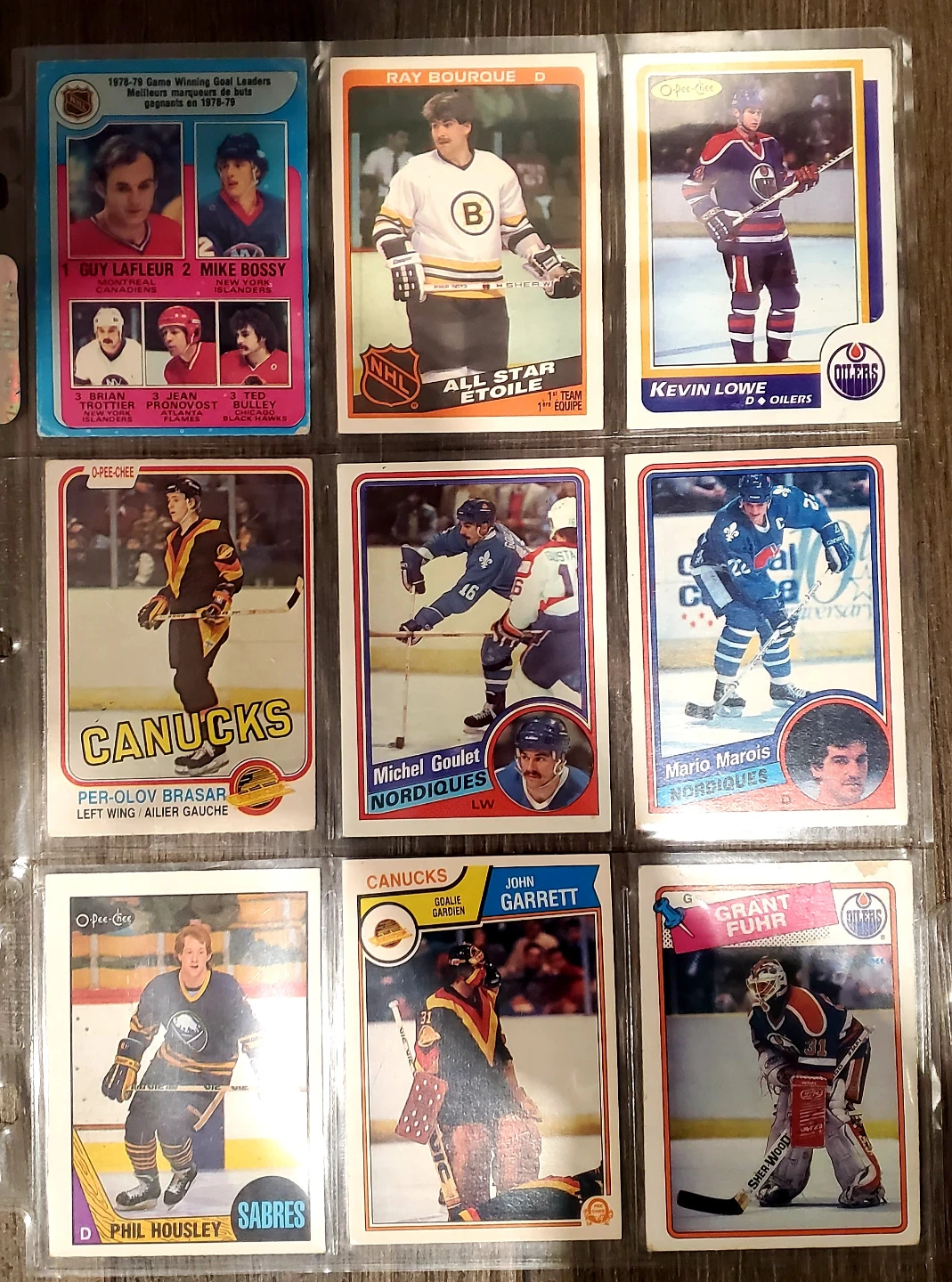Vintage hockey card lot - photo 2