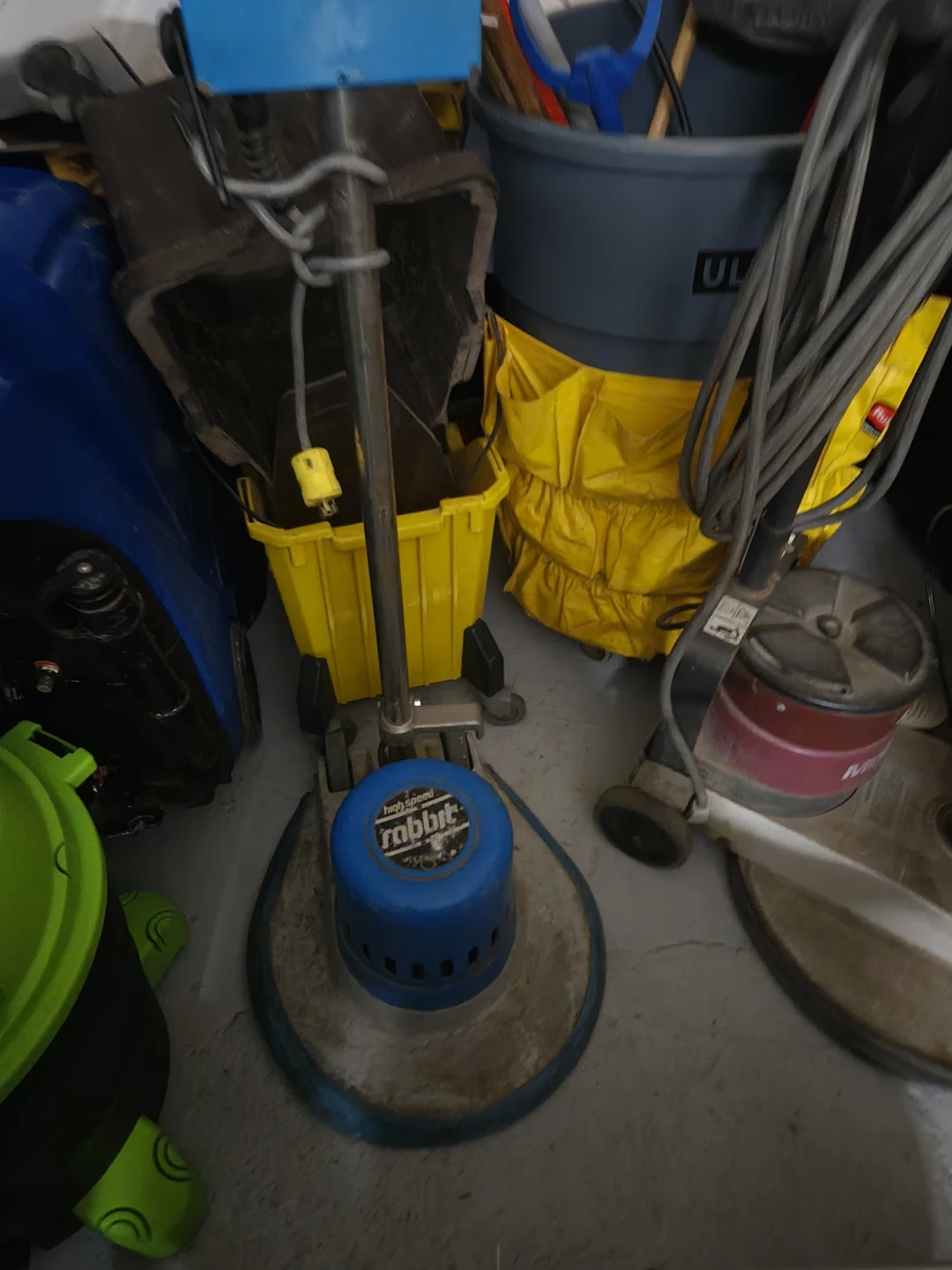 Tennant Floor Scrubber & Buffer - photo 2