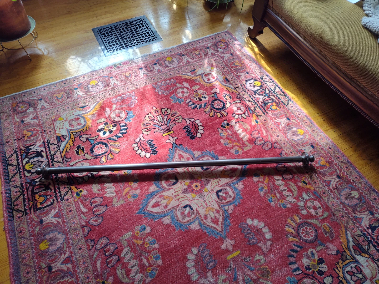Metal Curtain Rod with Brackets and Finials - photo 4