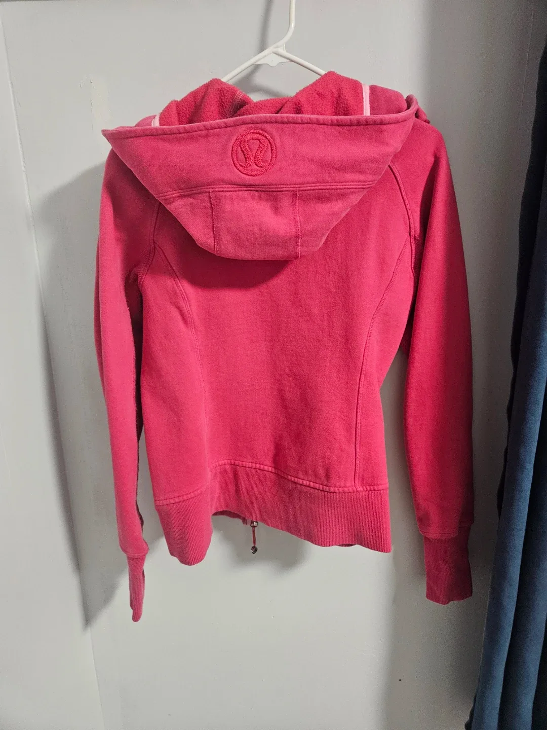 Lululemon Hooded Zip-Up Jacket - photo 2