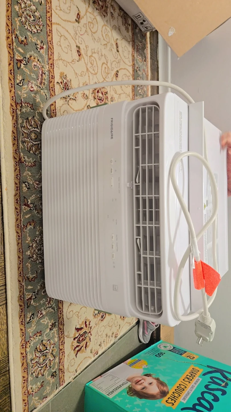 Frigidaire 10,000 BTU Window Air Conditioner (WiFi Enabled) - photo 3