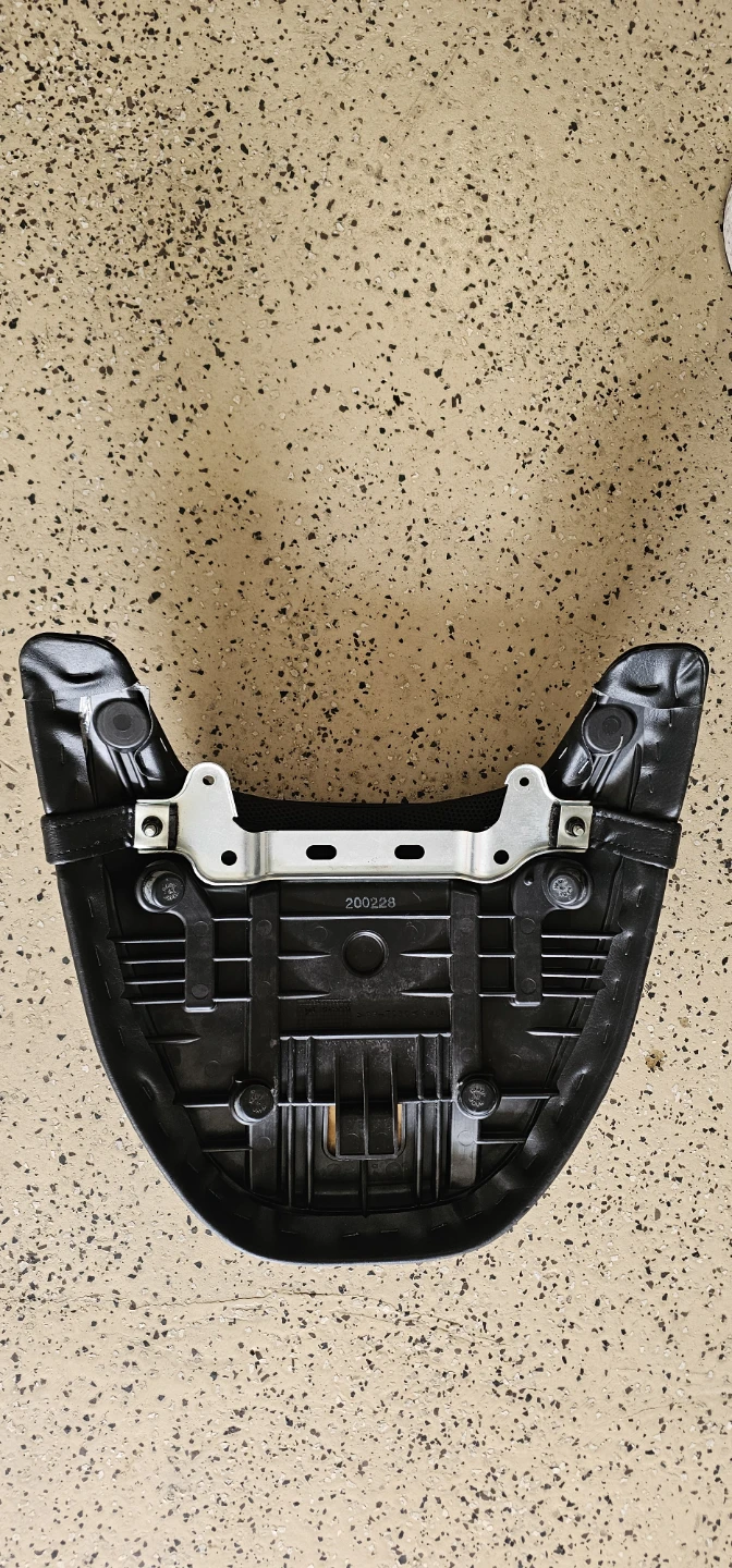 Suzuki Boulevard M109R Motorcycle - photo 4