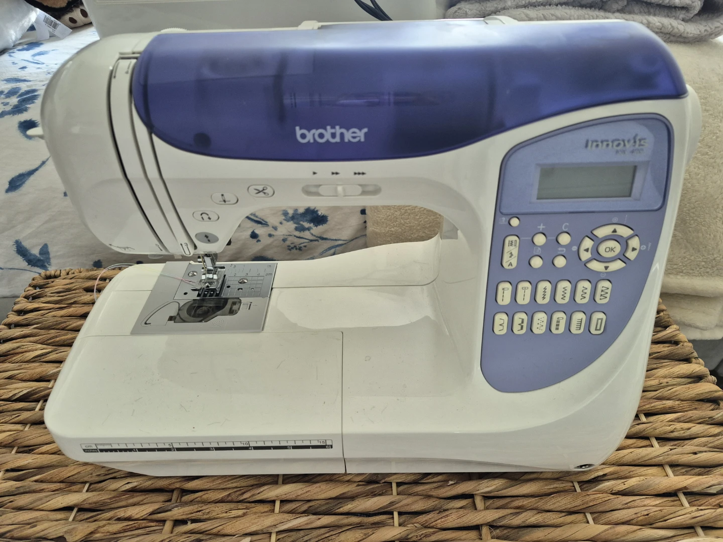 Brother Innovis NX-400 Sewing Machine