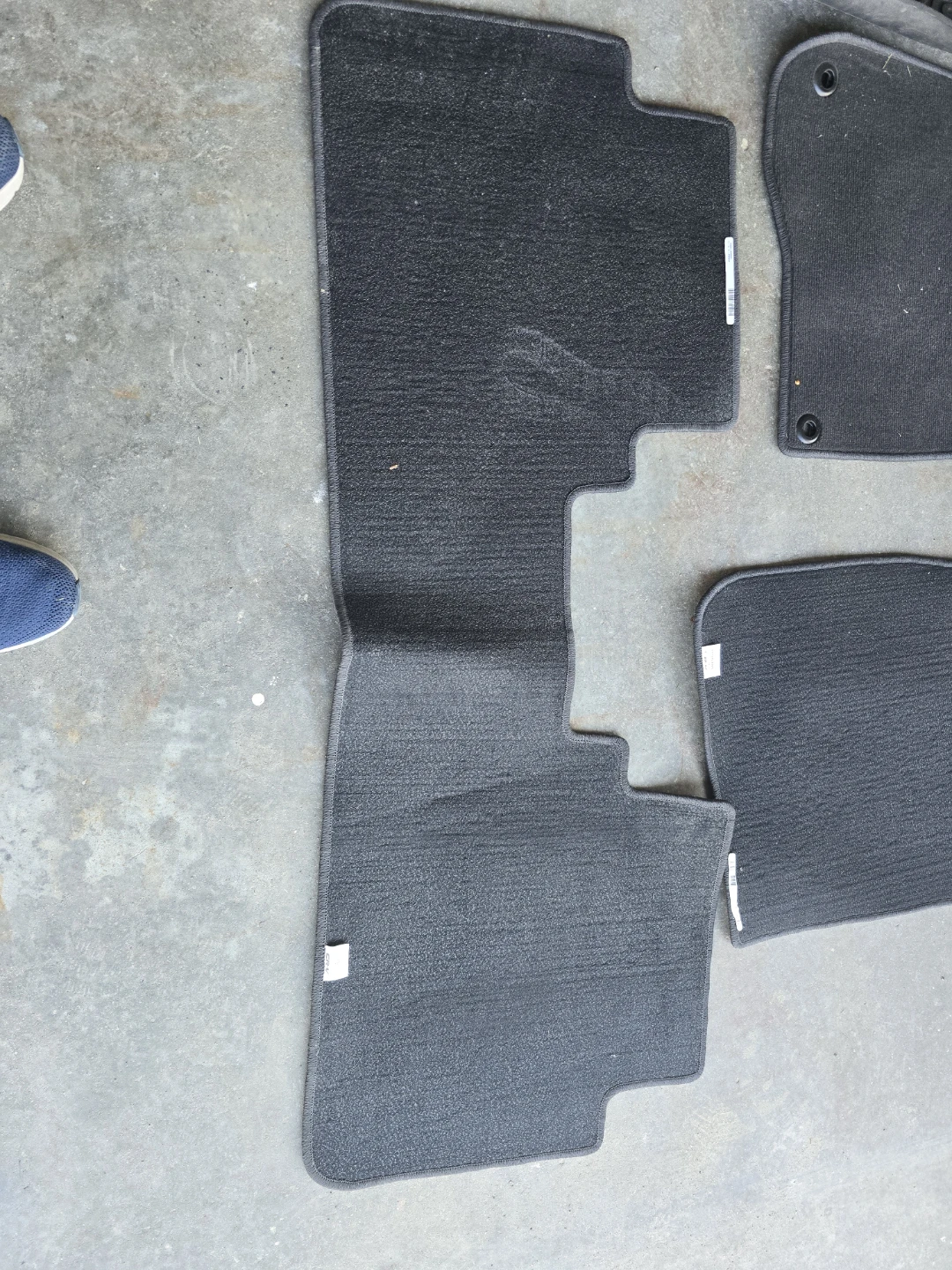 Set of 4 Honda Floor Mats - photo 4