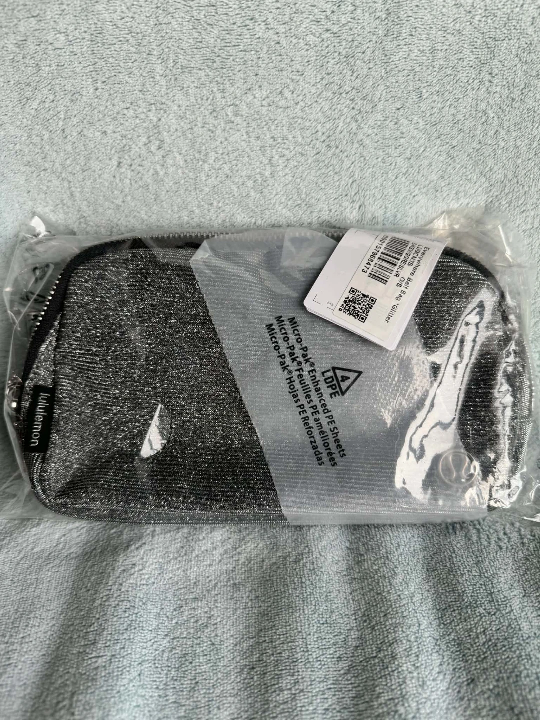 Lululemon Everywhere Belt Bag Glitter - photo 3