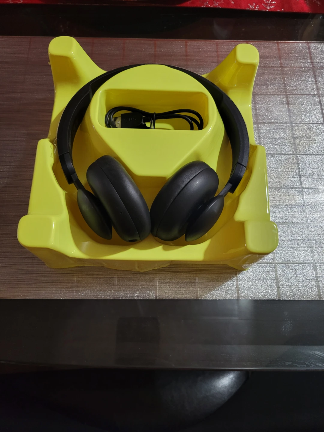 Onn. Wireless On-Ear Headphones - Black - photo 2