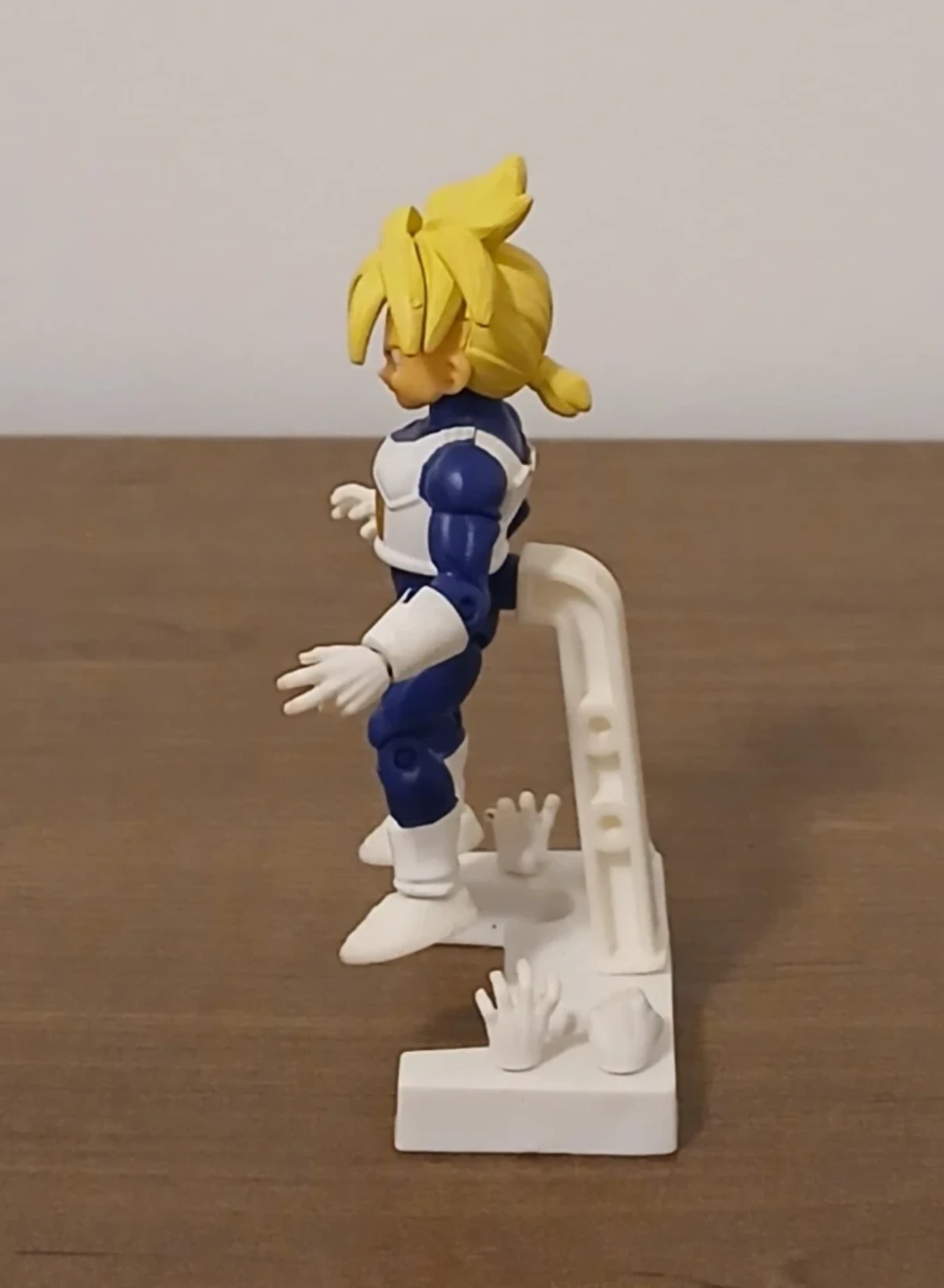 Bandai Dragon Ball Kai 66 Action Trunks Action Figure - photo 2