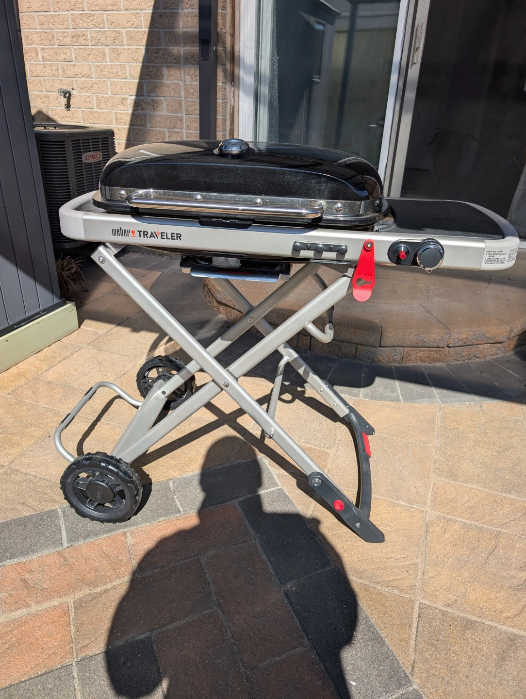 Weber Traveler Portable Gas Grill (Full Size) – Lightly Used