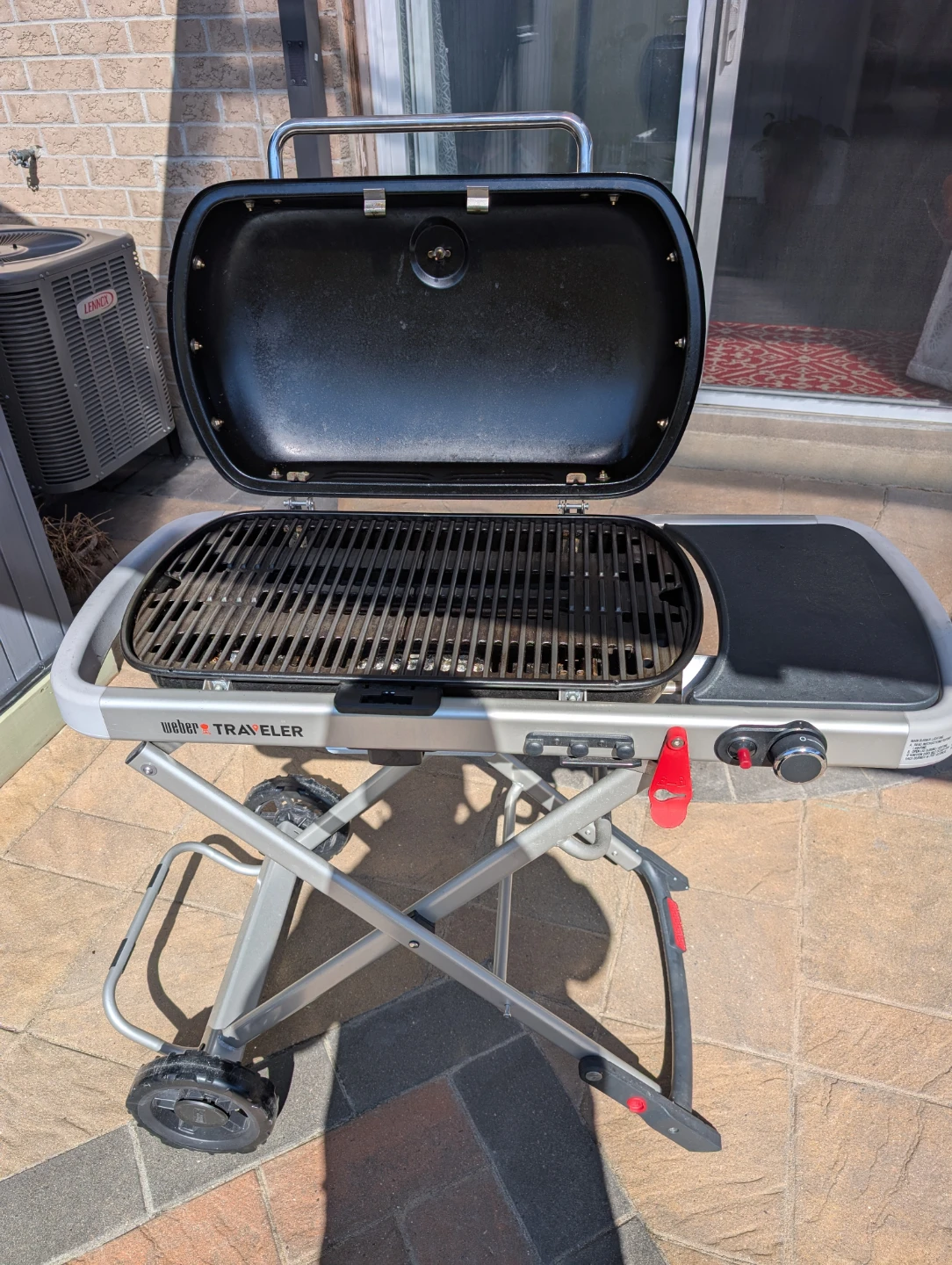 Weber Traveler Portable Gas Grill (Full Size) – Lightly Used - photo 4