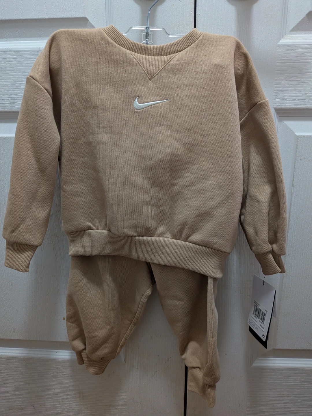 NEW Nike Toddler 2-Piece Set - Hemp, Size 2T 🌱