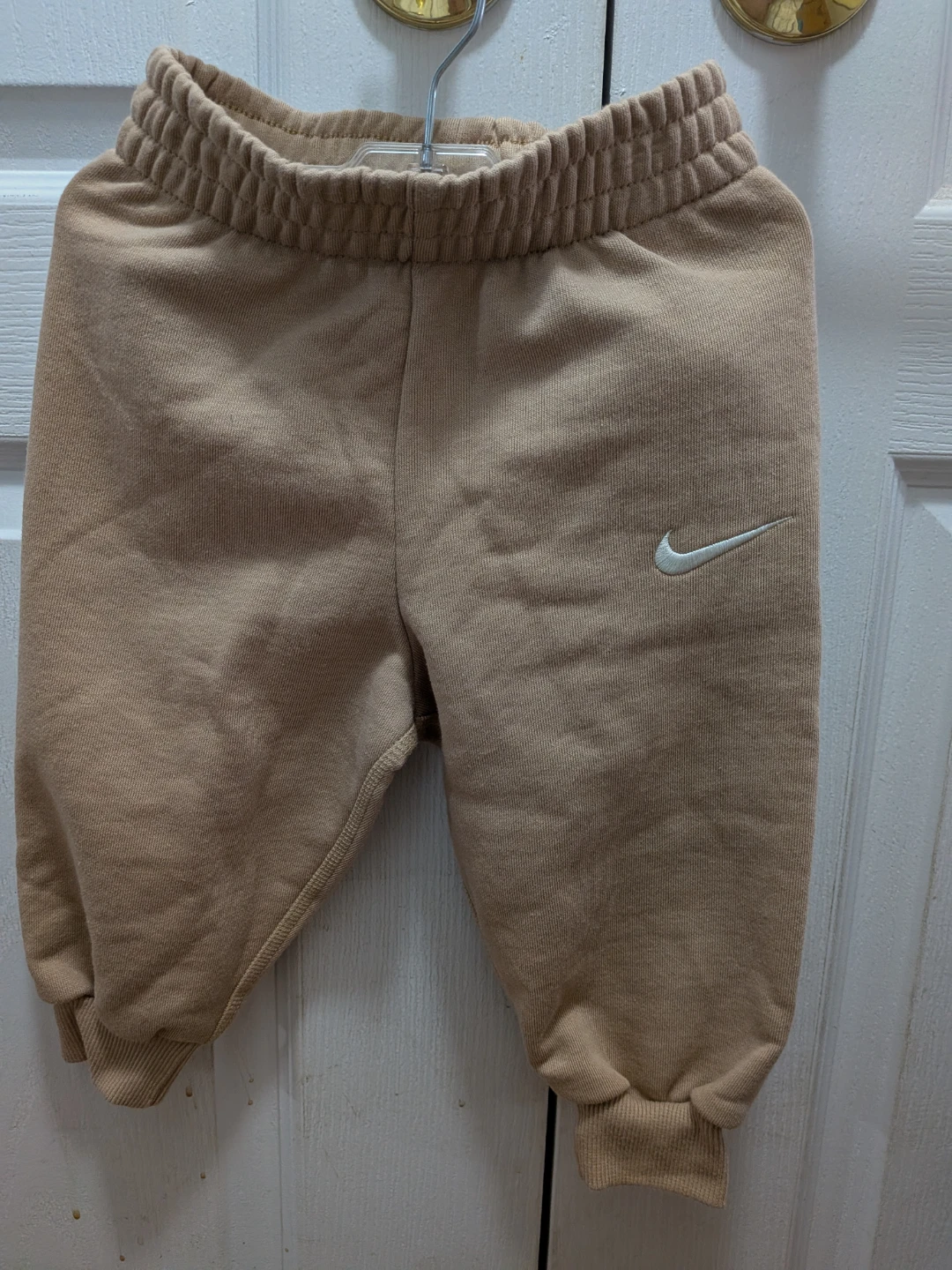 NEW Nike Toddler 2-Piece Set - Hemp, Size 2T 🌱 - photo 3