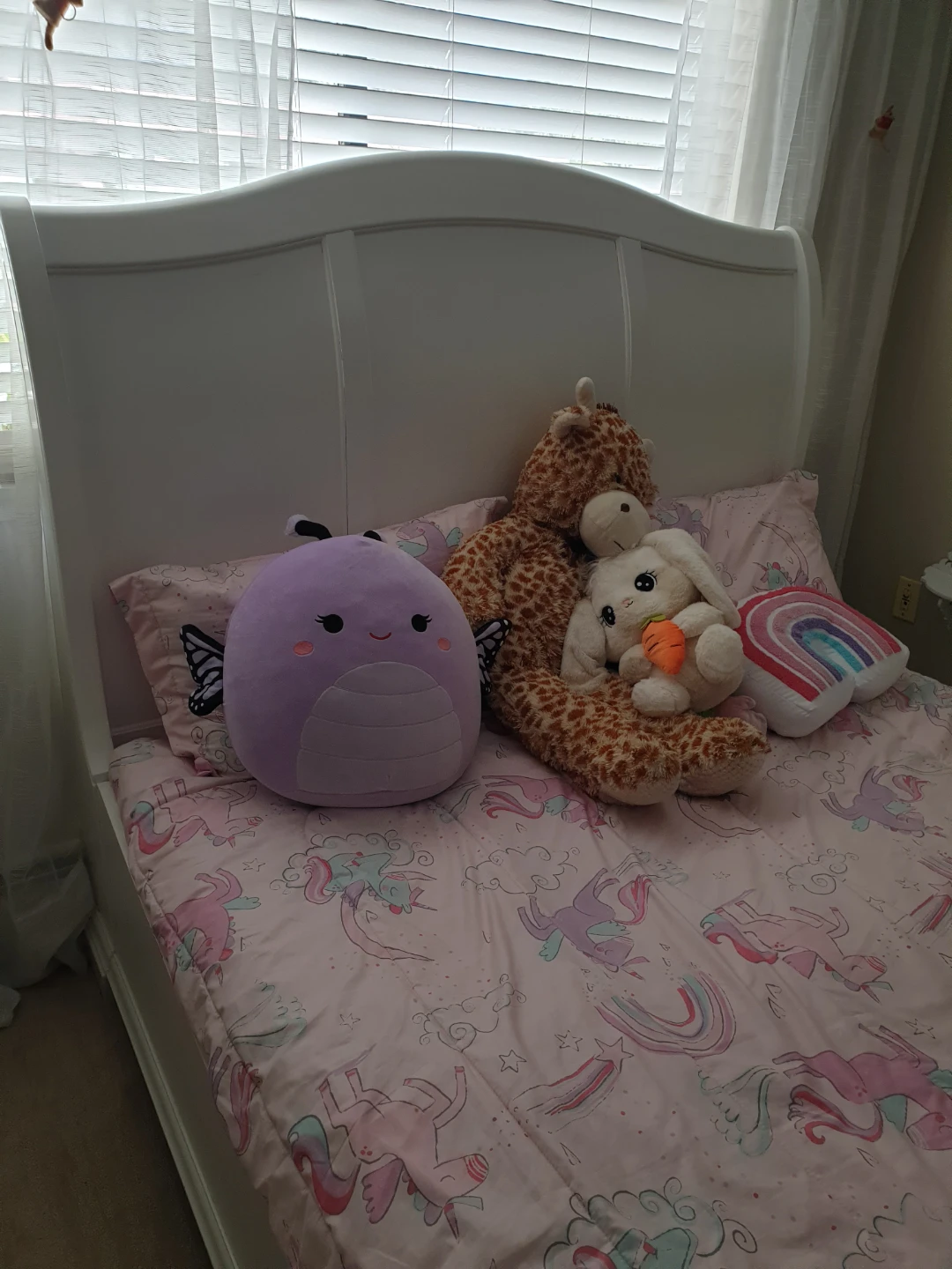 Queen bed frame - photo 2