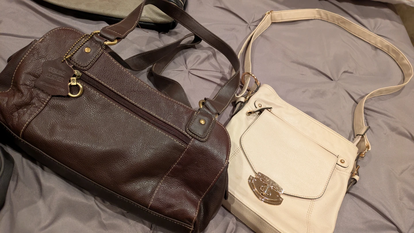 🌱ASSORTED PURSES - photo 2